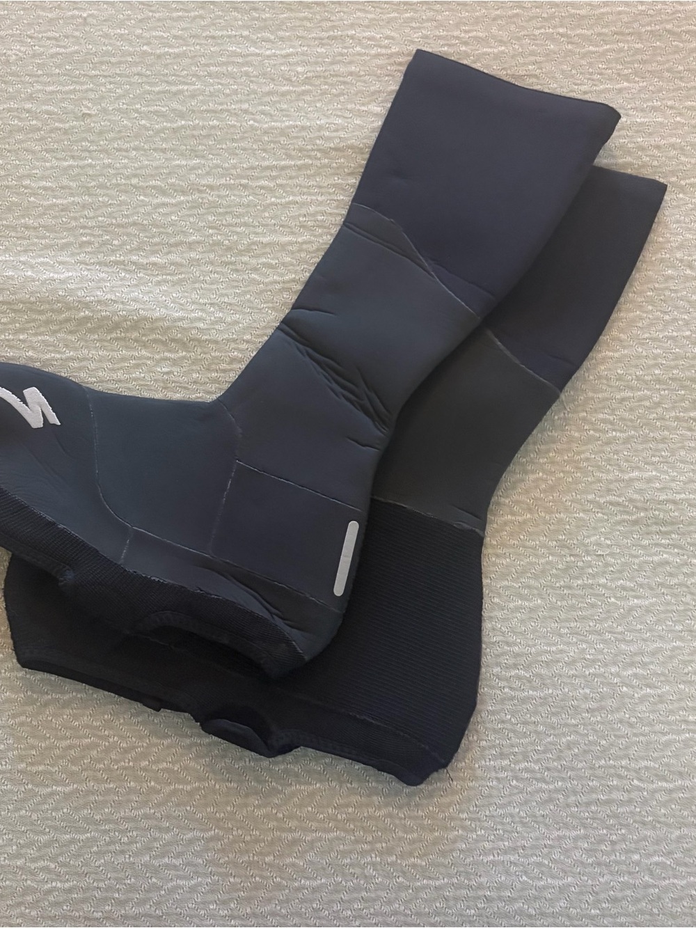 Specialized Black and Gray Athletic Cycling Oversocks NWOT - Picture 2 of 2
